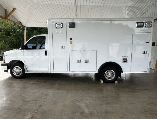 2023 Chevrolet G4500 AEV ReMAN (# 7443) - Image 5