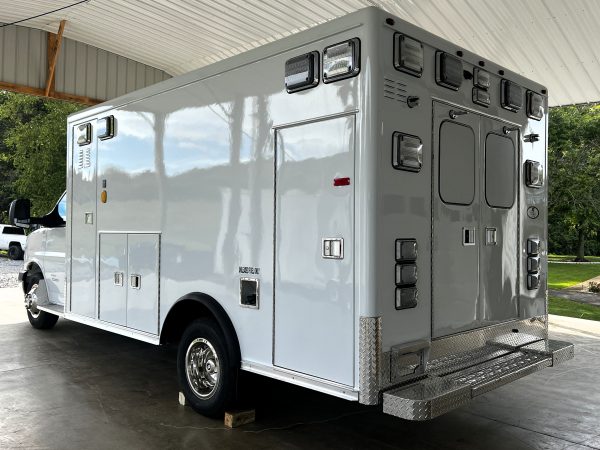 2023 Chevrolet G4500 AEV ReMAN (# 7443) - Image 6