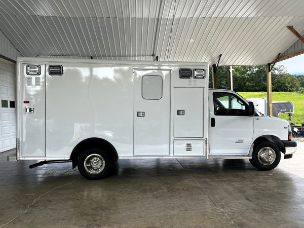 2023 Chevrolet G4500 AEV ReMAN (# 7443) - Image 7
