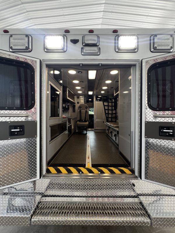 2023 Chevrolet G4500 AEV ReMAN (# 7443) - Image 19