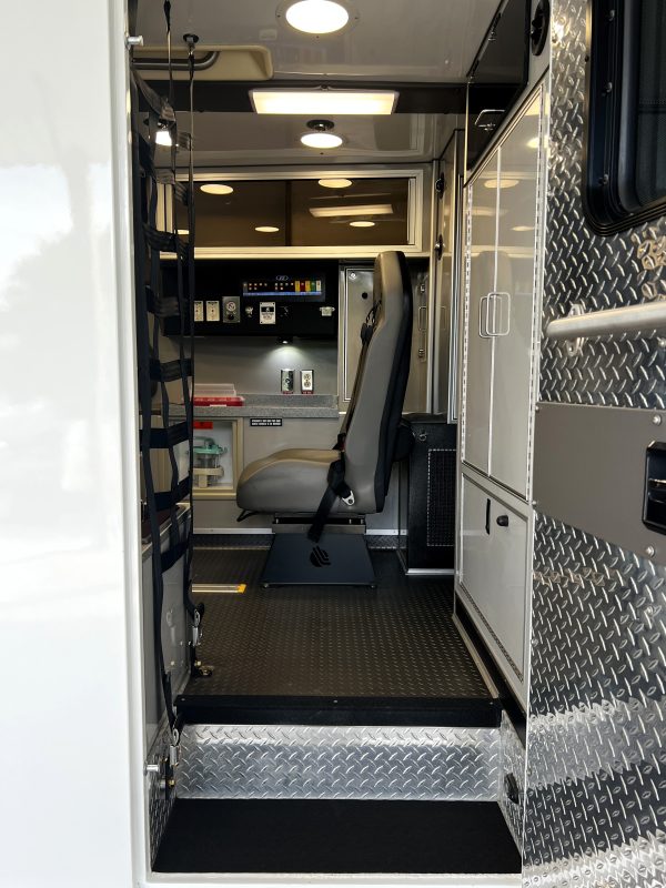 2023 Chevrolet G4500 AEV ReMAN (# 7443) - Image 31