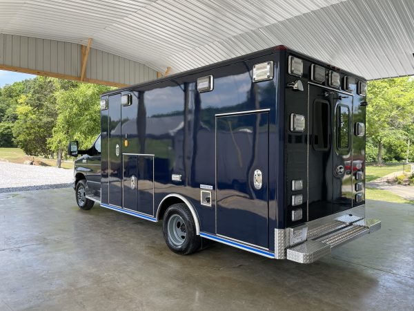 2024 Ford E450 Wheeled Coach ReMAN (# 7049) - Image 3