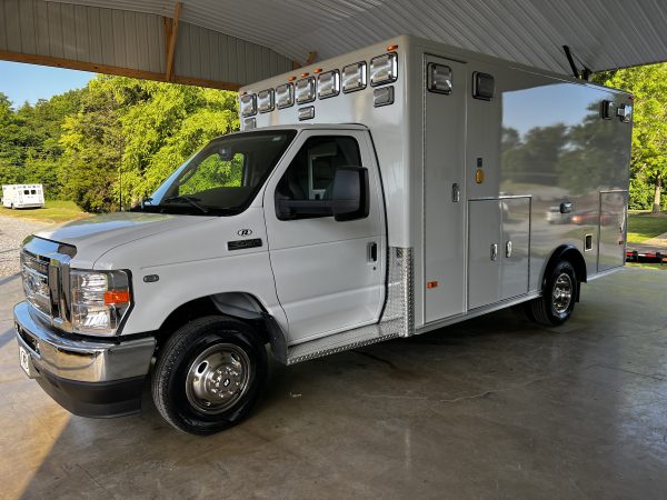 2024 Ford E450 PL Custom ReMAN (# 7053) - Image 3