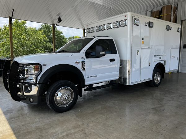 2023 Ford F550 Horton ReMAN (# 8386) - Image 3