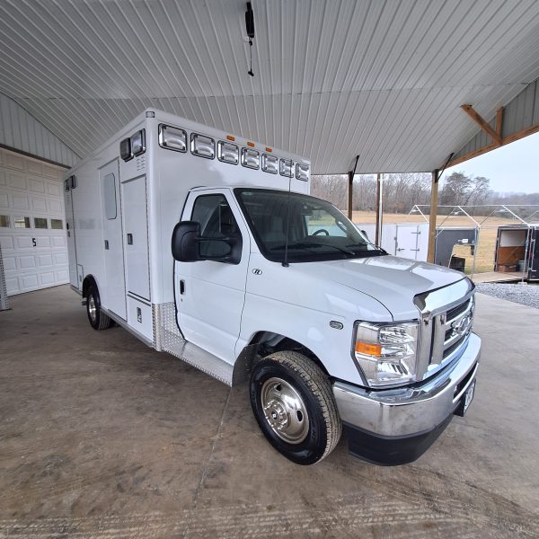 2024 Ford E450 AEV ReMAN Ambulance (# 6001) - Image 9