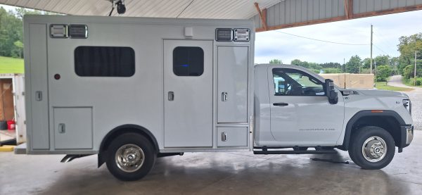2024 GMC 3500HD McCoy Miller ReMAN (#6199) - Image 7