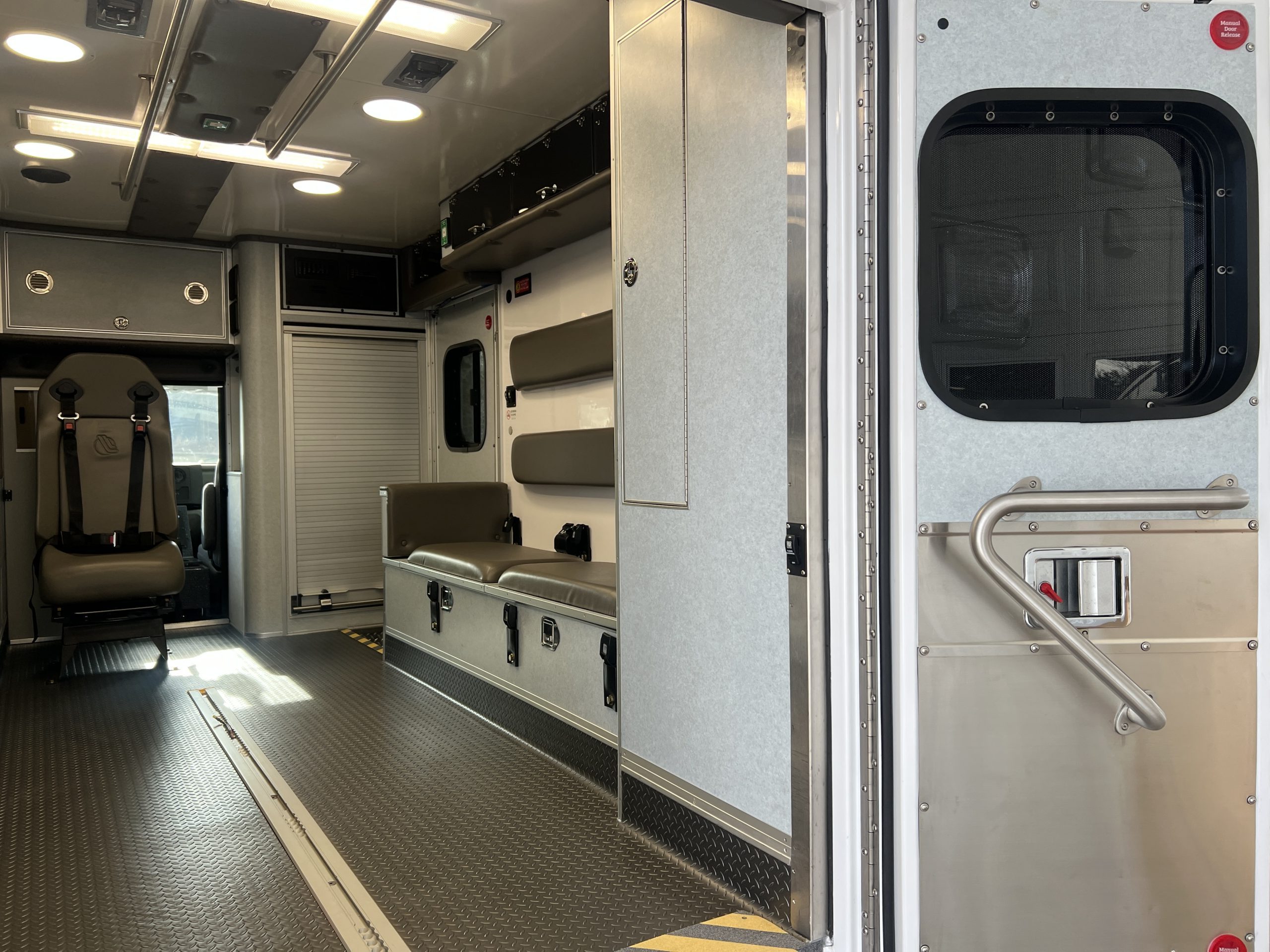 2026 Ford E450 Medtec ReMAN (# 8445) - Image 5