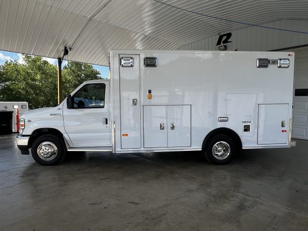 2024 Ford E450 PL Custom ReMAN (# 8414) - Image 4