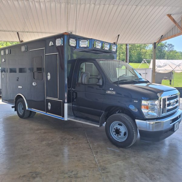 2024 Ford E450 Wheeled Coach ReMAN (# 3007) - Image 3