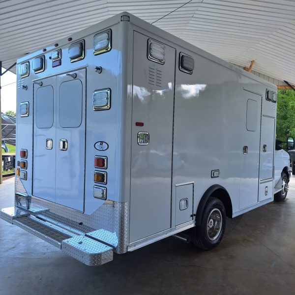 2024 Ford E450 AEV ReMAN (# 2071) - Image 7