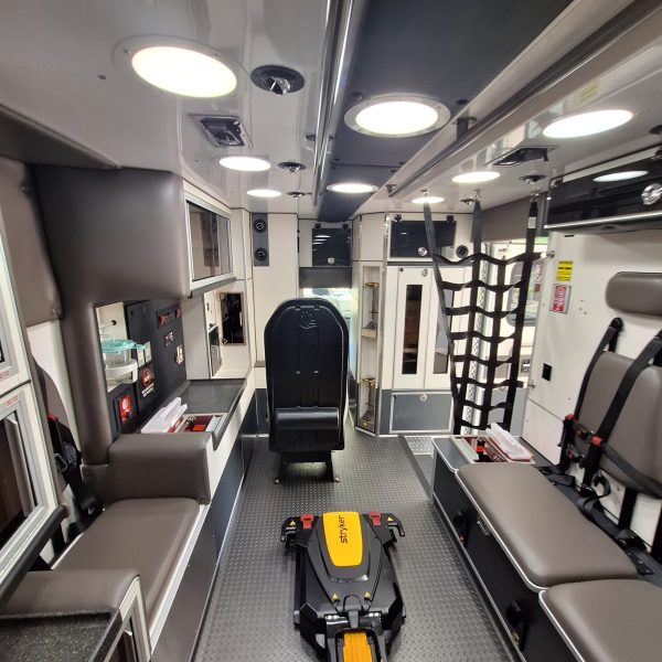 2024 Ford E450 AEV ReMAN (# 2071) - Image 12