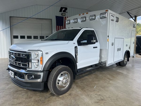 2023 Ford F450 4x4 Braun ReMAN (# 1490) - Image 3