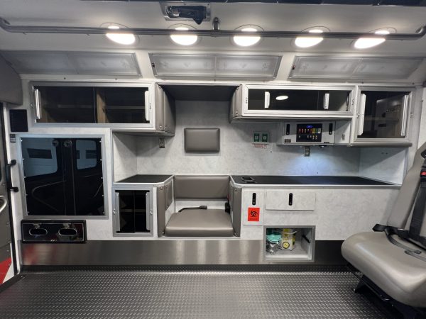 2023 Ford F450 4x4 Braun ReMAN (# 1490) - Image 18