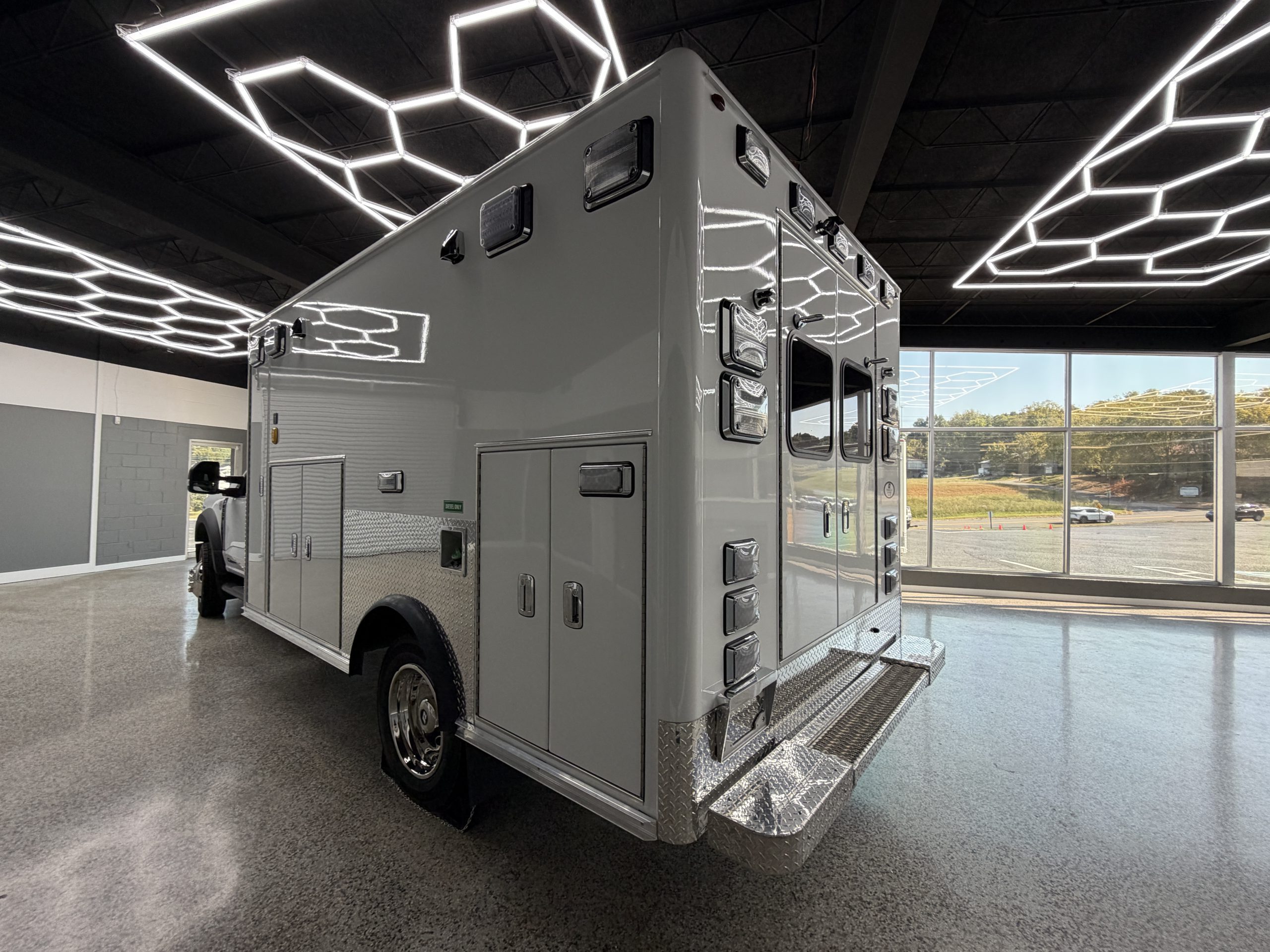 2025 Ford F550 Horton ReMAN (# 6565) - Image 5
