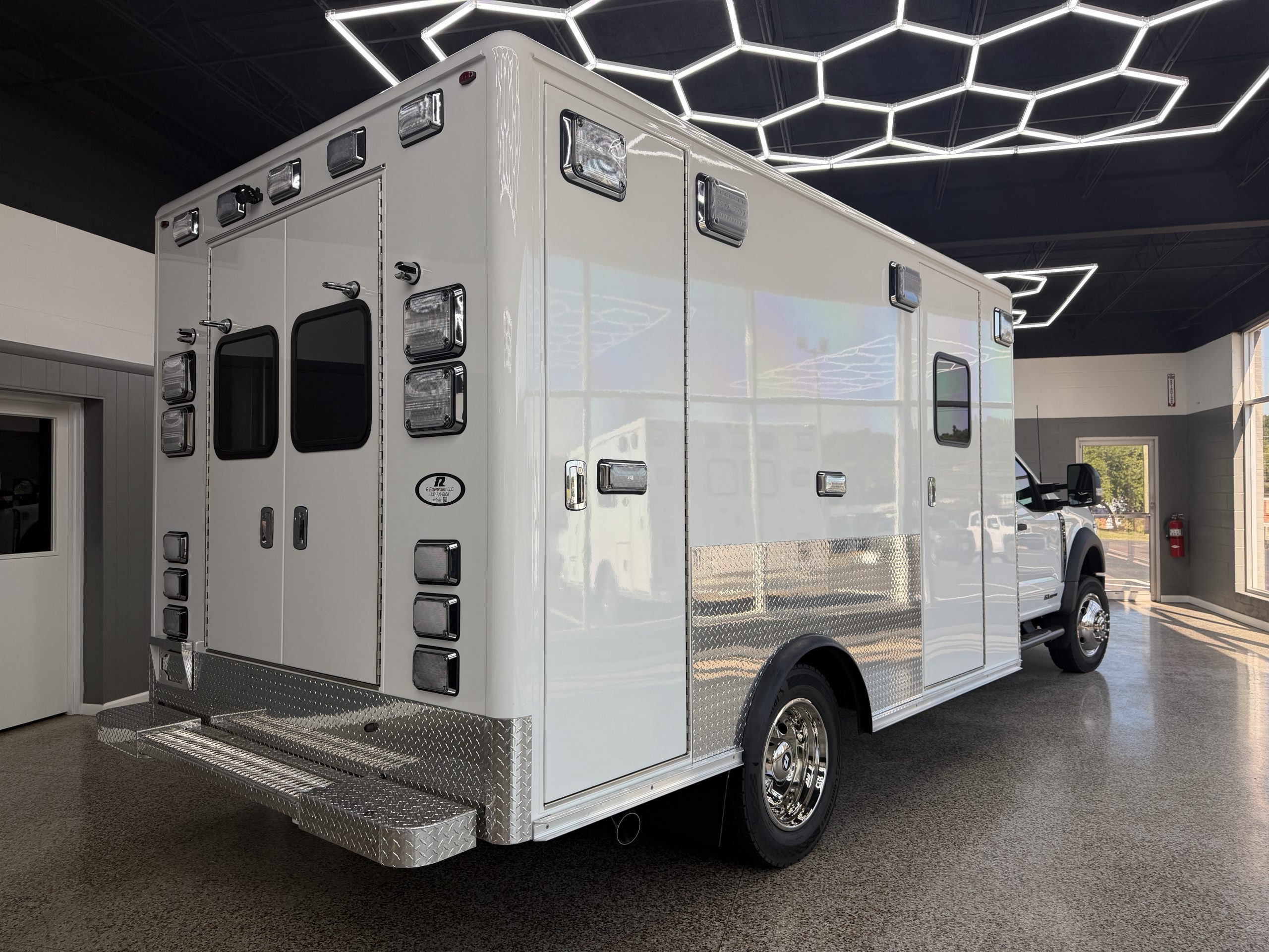 2025 Ford F550 Horton ReMAN (# 6565) - Image 7