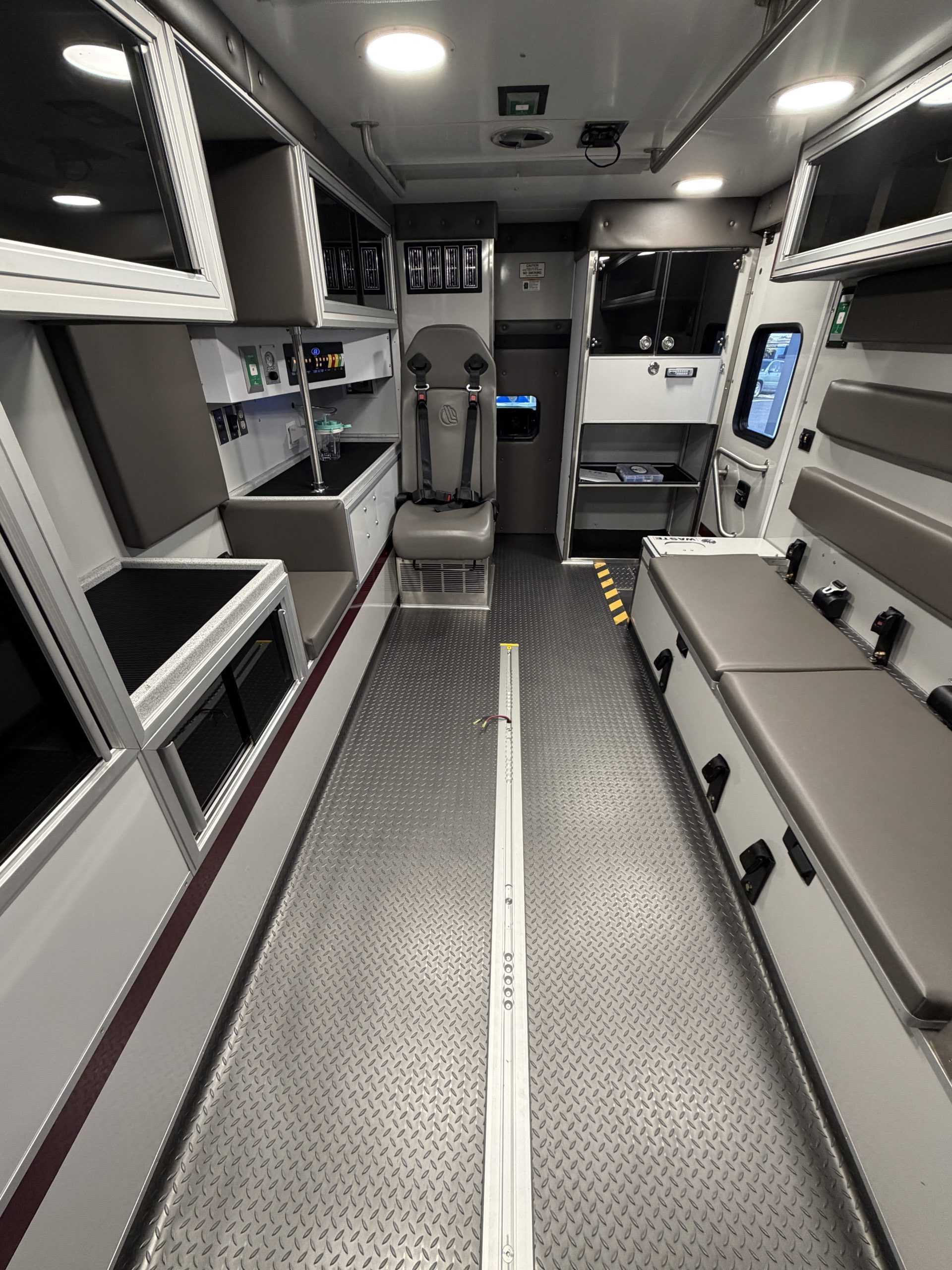 2025 Ford F550 Horton ReMAN (# 6565) - Image 12