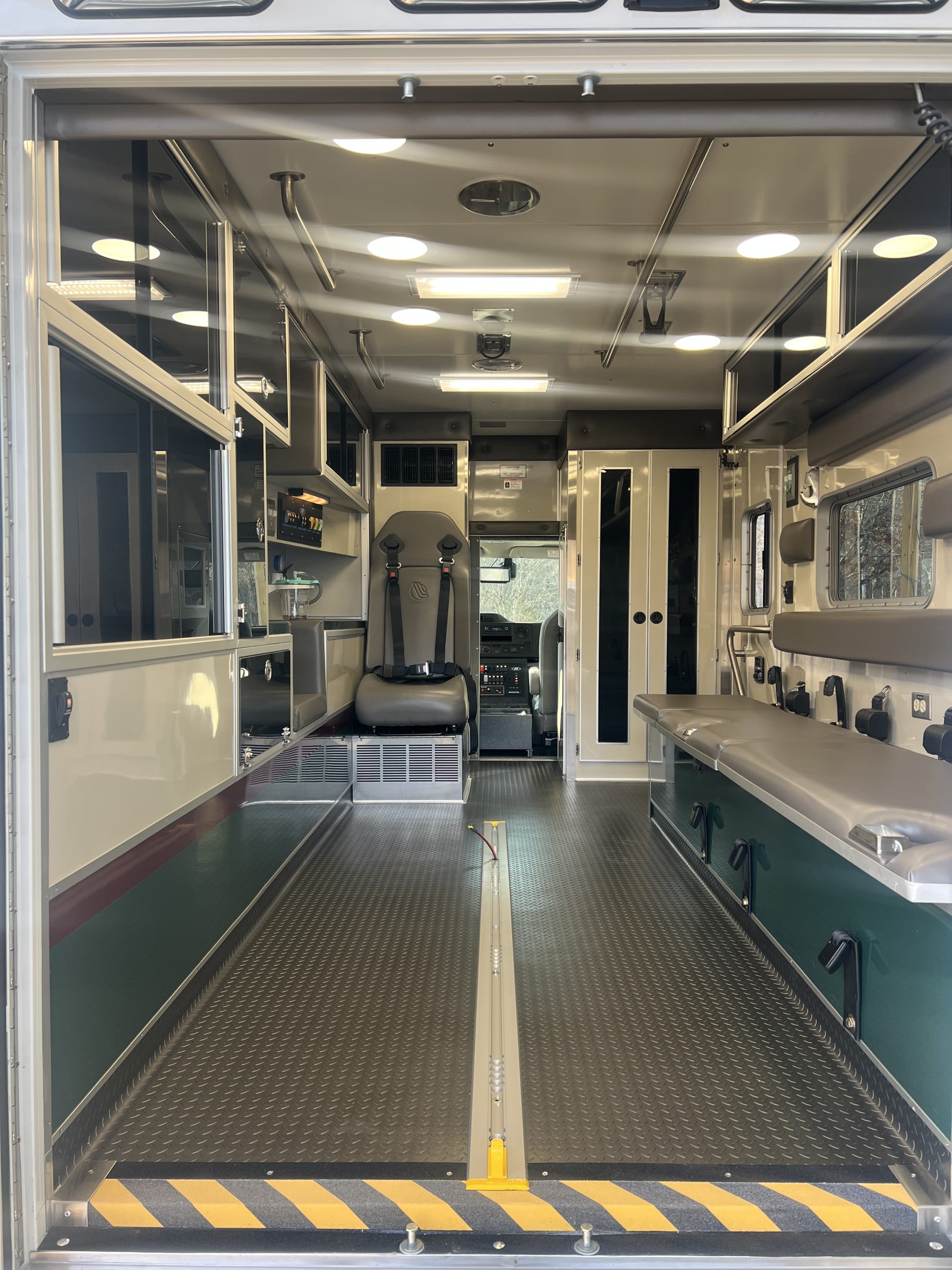 2026 Ford E450 Horton ReMAN (# 4313) - Image 17