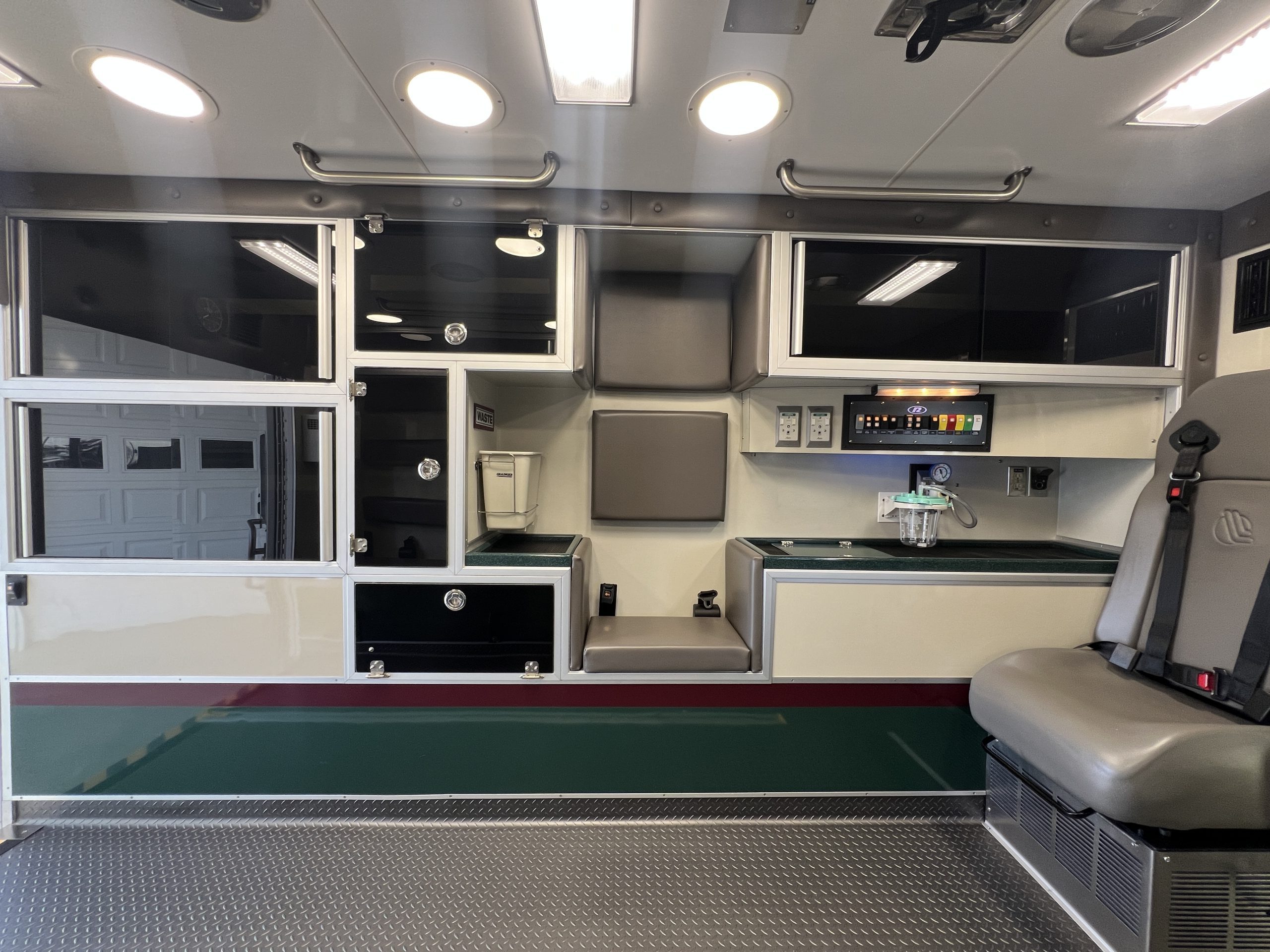 2026 Ford E450 Horton ReMAN (# 4313) - Image 23