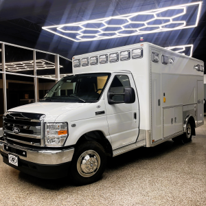 2027 Ford E450 Horton ReNew (# 8708)