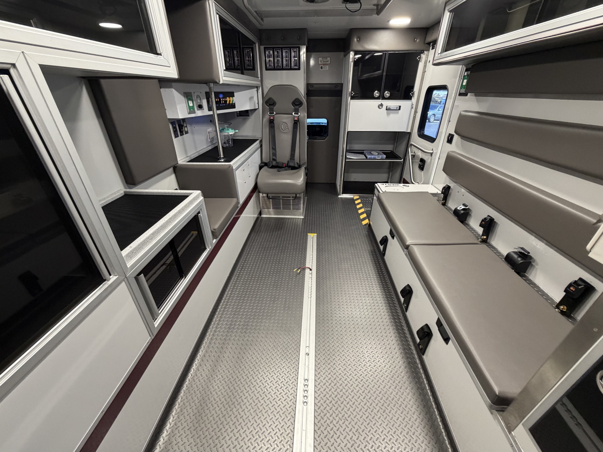 2025 Ford F550 Horton ReMAN (# 6565) - Image 11